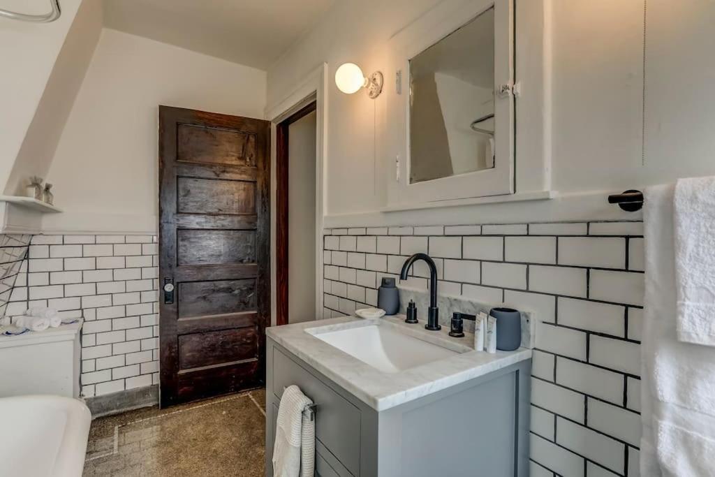 Willa Luxe Mid-Century Styled Historic Townhouse #1 Detroit Zewnętrze zdjęcie